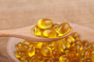 Dầu cá có chứa các acid béo Omega-3 có khả năng mang lại nhiều lợi ích với tim mạch, giảm lượng cholesterol và triglycerid trong máu, giảm nguy cơ tăng huyết áp, tác dụng hỗ trợ mắt...