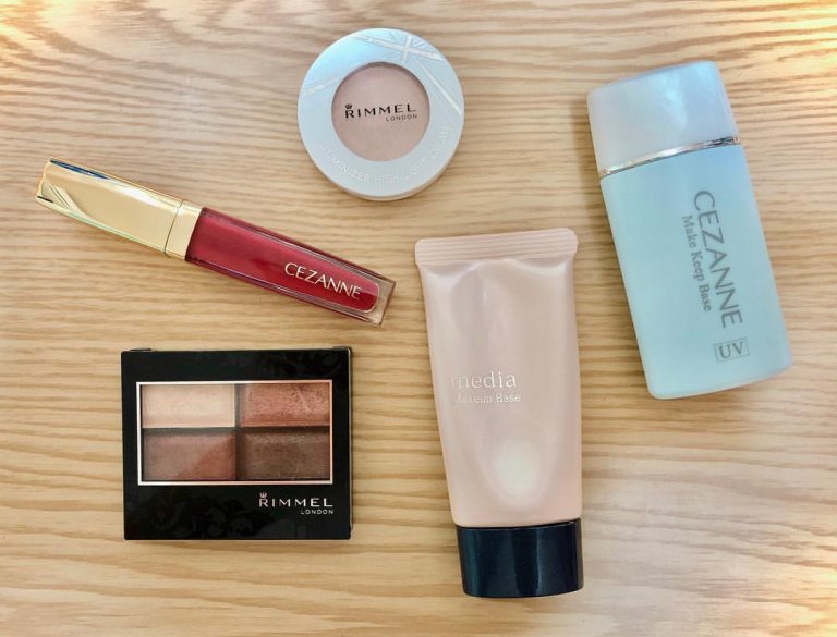 [Review] Kem lót trang điểm Cezanne Make Keep Base Light