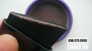 Chính cây cọ trong thuốc nhuộm tóc bạc dhc của nhật giúp điều chỉnh lượng phấn lấy ra dễ dàng hiệu quả