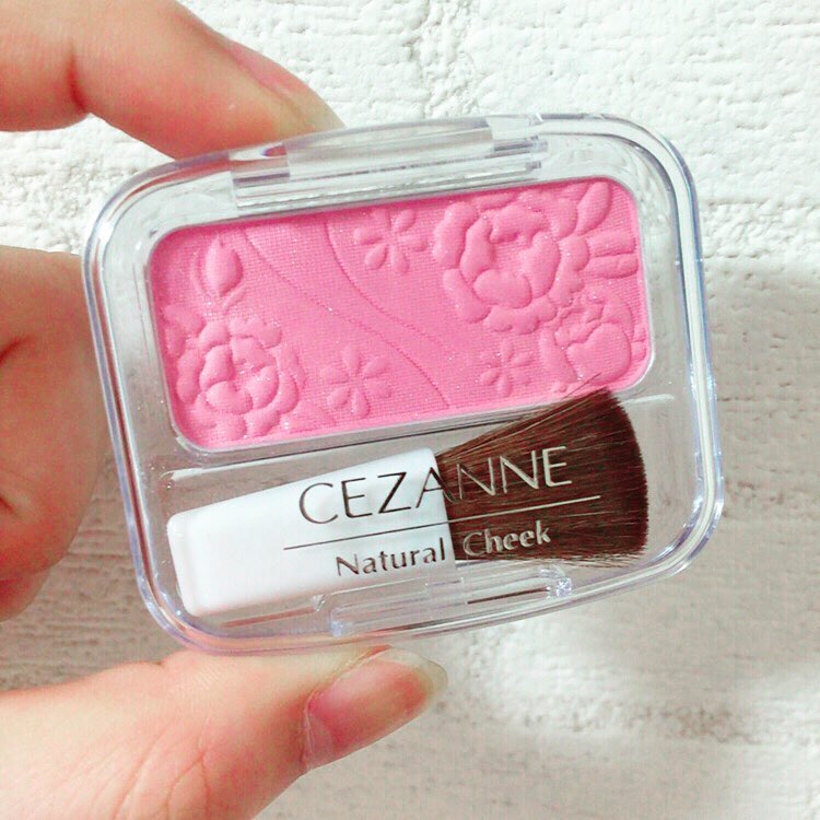 Phấn má Cezanne màu 09 Natural Pink hồng tự nhiên ngọt ngào