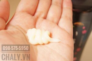 Từ ngày chuyển sang dùng dầu gội đầu kracie đen trắng da đầu mình sạch lâu hơn, không bị bóng dầu nhanh như trước