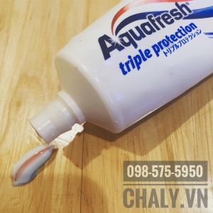 Kem đánh răng Aquafresh Nhật 140g với công thức độc đáo bảo vệ 3 trong 1, vừa chống sâu răng, làm sạch mảng bám lại chống tụt lợi, cho hơi thở thơm mát