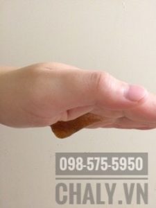 Lần đầu dùng gel giảm béo hot massage mình hơi bất ngờ vì nó nóng thật, nhưng sau đó thì quen. Có hiệu quả và da mịn hơn hẳn