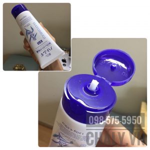 Được chứng nhận ‘medicated’ bởi bộ y tế Nhật, sữa rửa mặt ý dĩ hatomugi naturie cleansing foam có hiệu quả dưỡng trắng, ngừa mụn được đánh giá cao
