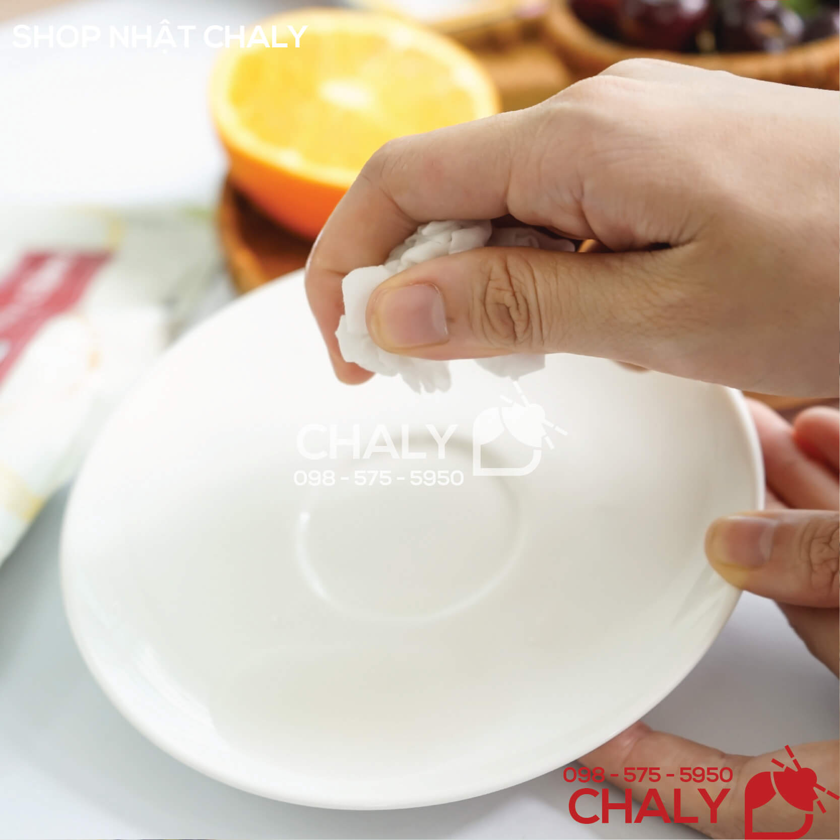 Khi 'vắt' miếng mặt nạ cũng ra rất nhiều dưỡng chất chứ không hề ít. Dù đây là sản phẩm phù hợp cho da dầu, hỗn hợp tới thường