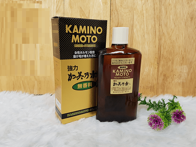 Thuốc bôi mọc tóc Kaminomoto higher strength của Nhật dung tích 200ml, thường được ưa chuộng bởi nam giới, do đó thiết kế bao bì nhìn khá mạnh mẽ, nam tính