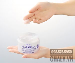 Kem dưỡng ẩm Naturie gel đa năng với gần 5 nghìn review trên Cosme và số điểm rất cao. Sản phẩm liên tục giữ vị trí số 1 Cosme Nhật