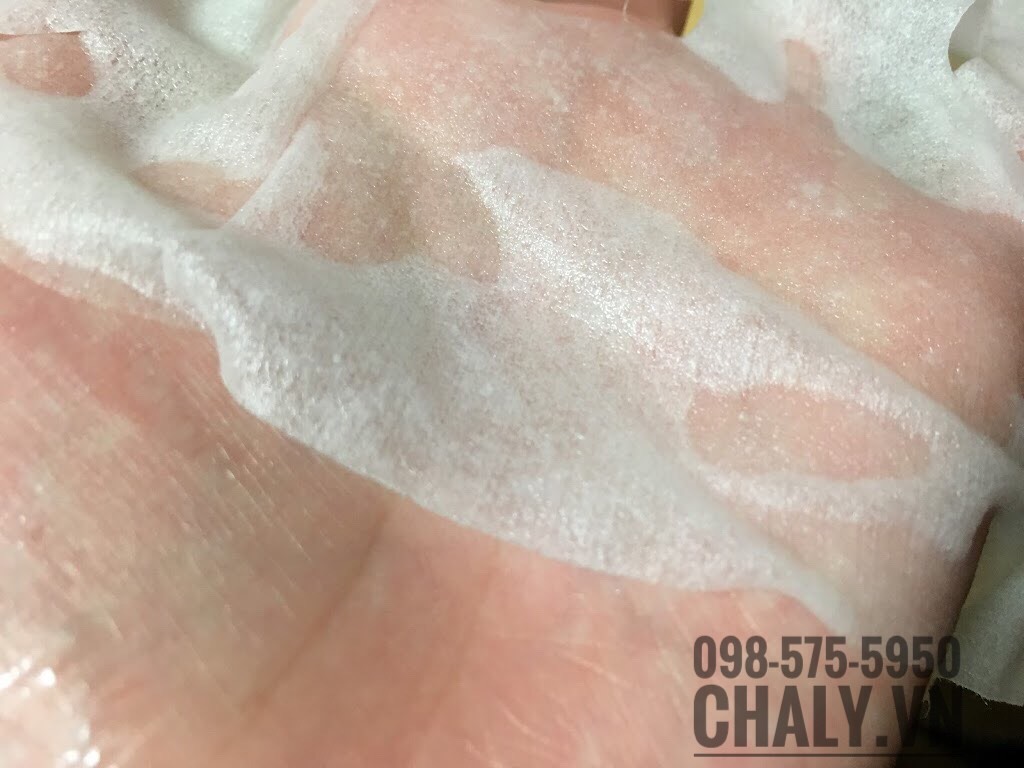 Mặt nạ Kose clear turn Babyish mask review: Chất cotton mềm mịn, ôm khít da mặt, dùng rất mượt. Giá cũng rẻ
