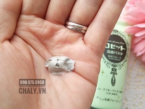 Rosette sữa rửa mặt bùn biển là sản phẩm số 1 Cosme, với gần 5 ngàn lượt đánh giá. Phù hợp với da dầu, da có lỗ chân lông to và mụn đầu đen, mụn cám