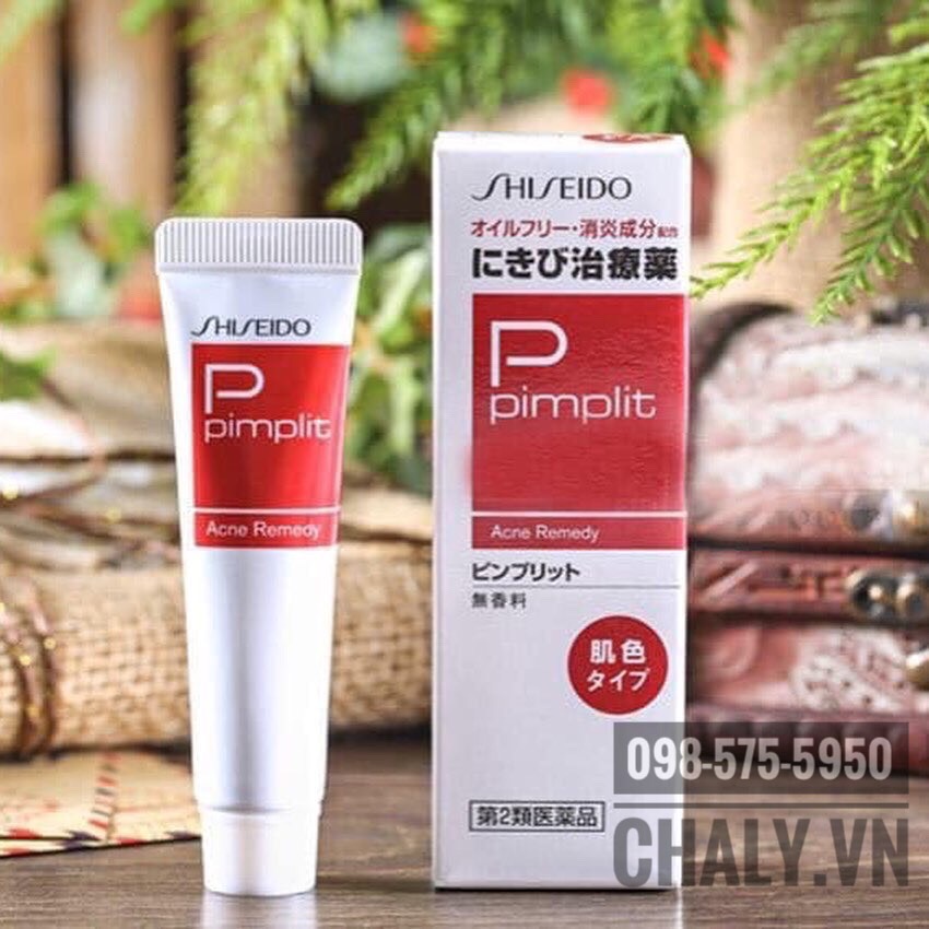 Kem trị mụn Shiseido pimplit 18g của Nhật có kí hiệu ô tròn màu đỏ ở góc dưới bên phải. Tia kem lớn, đầu tuýp tù, kem có màu da giúp che phủ bớt mụn đỏ