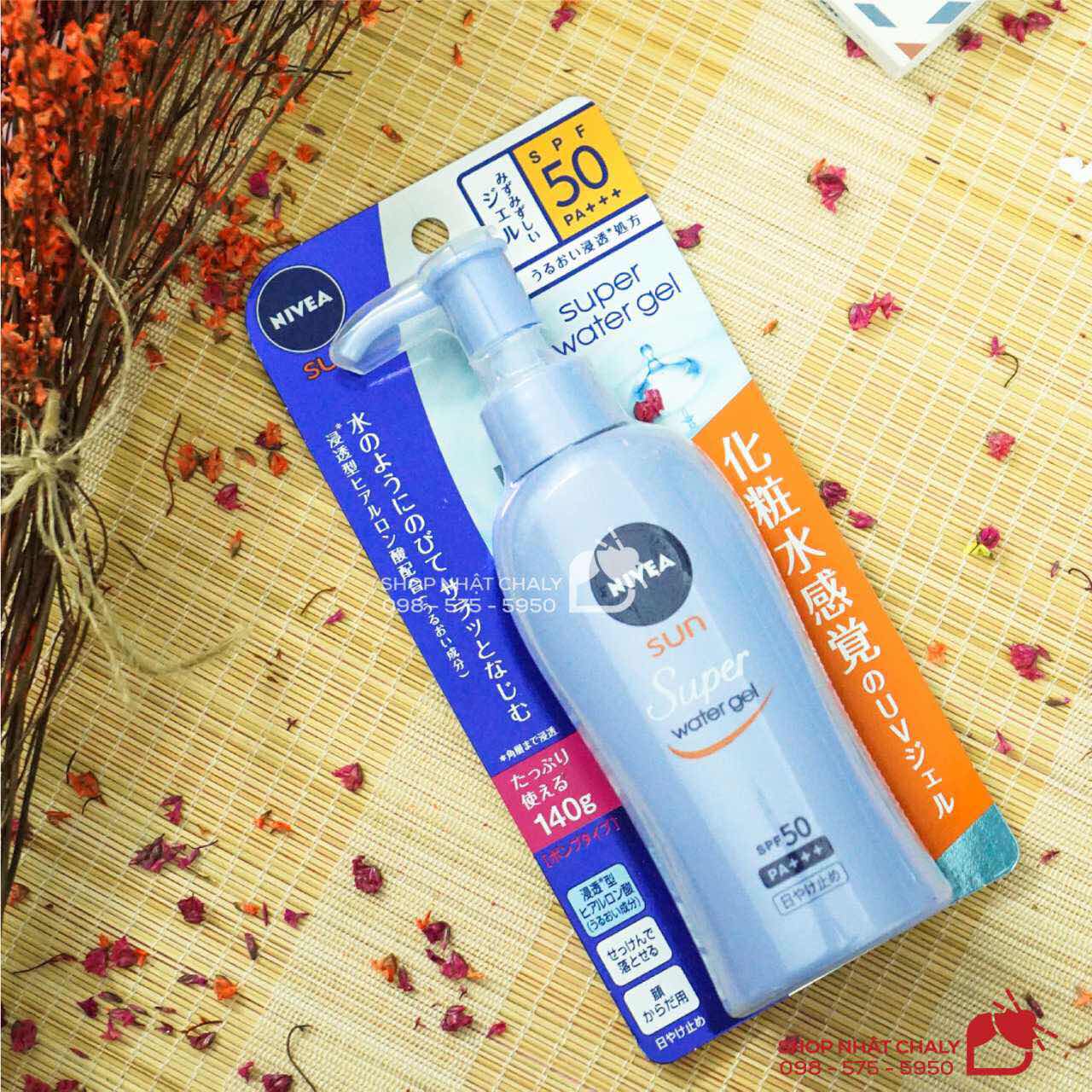 Kem chống nắng Nivea Nhật là kem chống nắng ngon bổ rẻ số 1 thị trường Nhật. Chỉ 325k cho 1 chai 140g dùng toàn thân cả 4-5 tháng mà chất lượng lại trên cả tuyệt vời