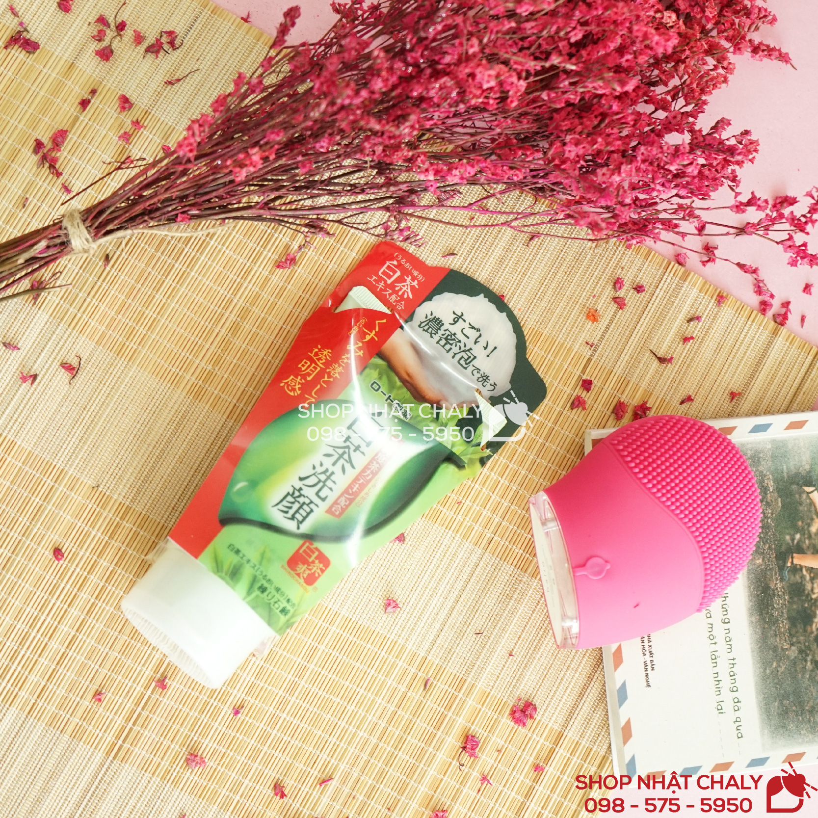 Bọt rửa mặt trà trắng Shirochasou white tea foaming wash tại shop Nhật Chaly được xách tay trực tiếp từ Nhật, là hàng nội địa Nhật chuẩn