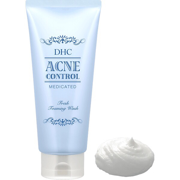 Có khả năng tạo bọt bông mịn, DHC medicated acne control fresh foaming wash của Nhật dịu nhẹ với da mụn lâu năm, da nhạy cảm