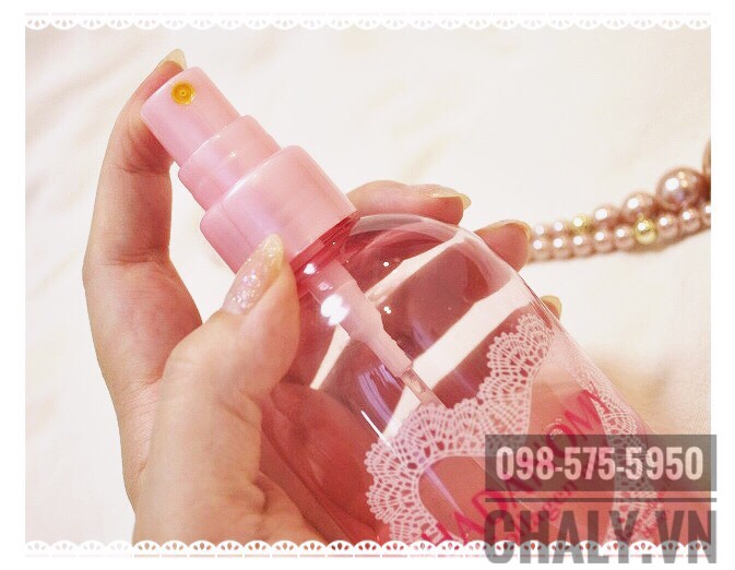 Xịt khoáng Hadanomy collagen mist Nhật Bản với thành phần micro collagen, chiết xuất sơ ri vitamin c, tinh chất mật ong và hyaluronic acid giúp chống lão hoá, giảm nếp nhăn, dưỡng trắng da vô cùng ưu việt