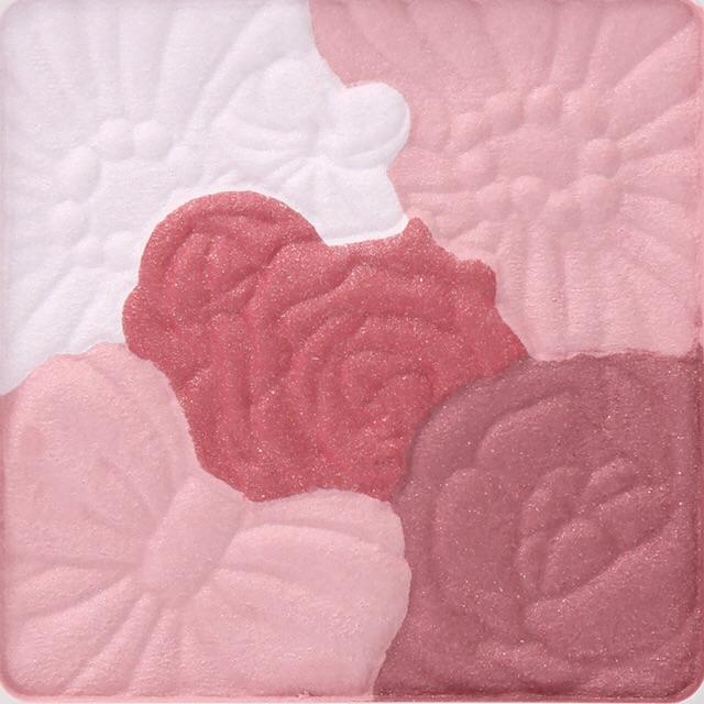 Trong các màu của phấn má hồng canmake glow fleur cheeks thì màu 09 burgundy là hot nhất, gồm 5 tone màu má hồng như trên