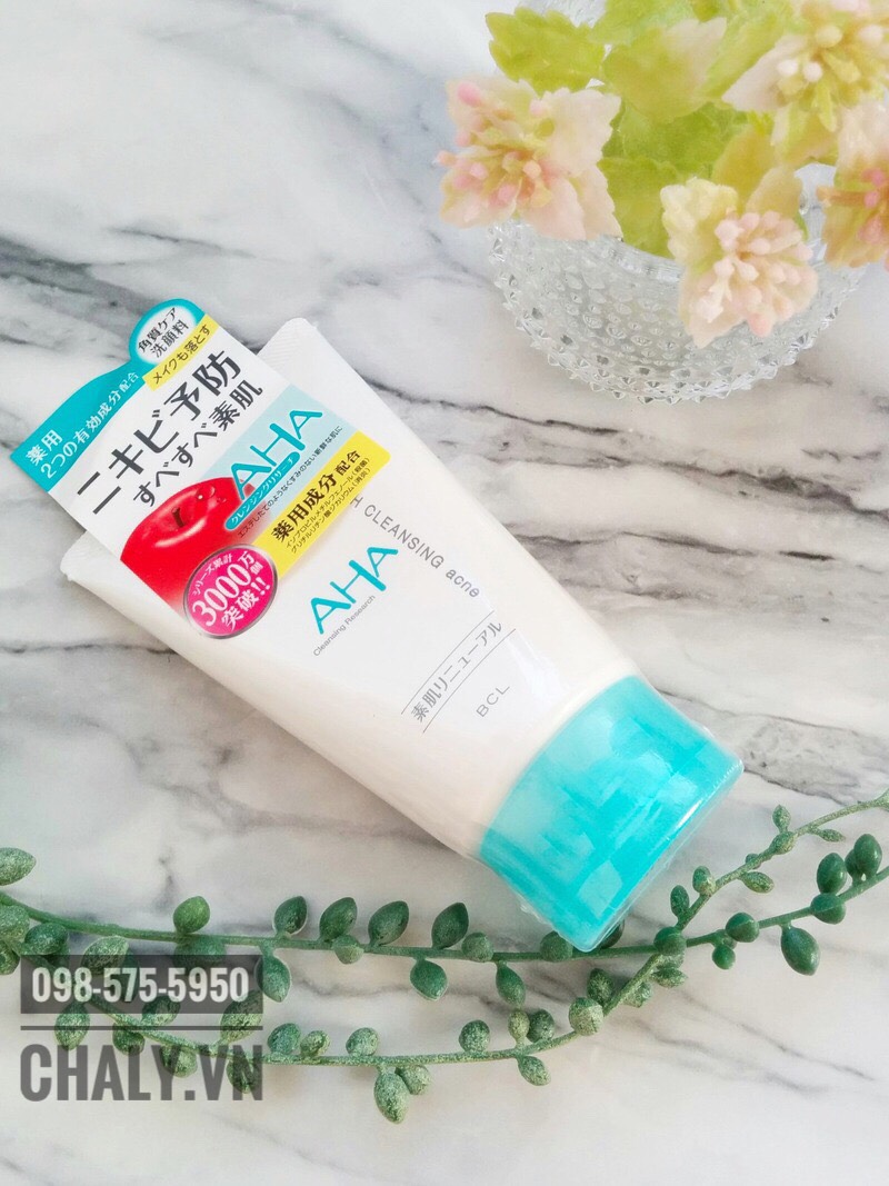 Sữa rửa mặt aha facial wash acne màu trắng tốt cho da viêm, da mụn, giúp khô rụng đầu mụn nhanh chóng hơn
