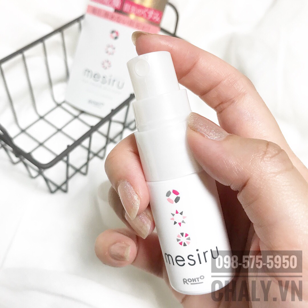 Kem dưỡng mắt của Nhật Bản dạng xịt Mesiru eye care mist dùng cực kỳ thích, dùng đều da mắt căng sáng giảm thâm nhăn