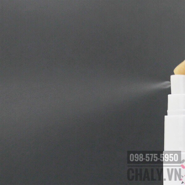 Kem dưỡng mắt của Nhật Bản dạng xịt Mesiru eye care mist với tia xịt nhỏ, không làm xô lệch lớp trang điểm, nhưng lại đủ khả năng thẩm thấu đưa dưỡng chất vào bên trong