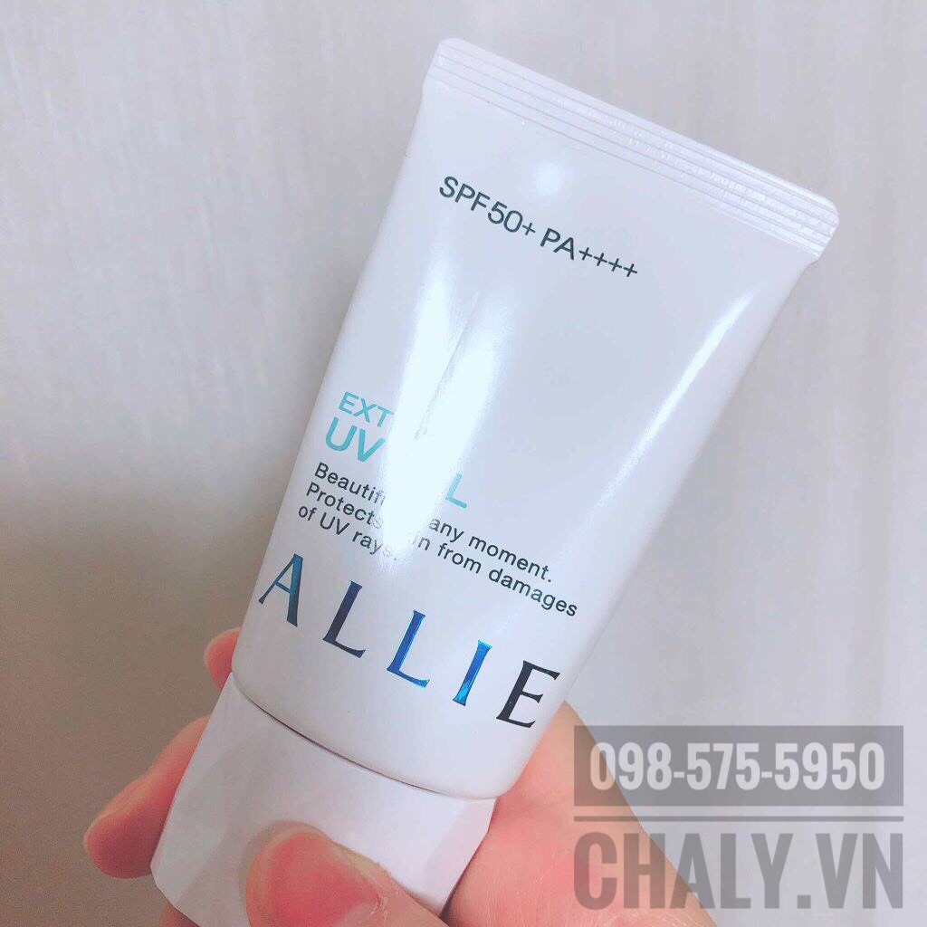 Kem chống nắng allie extra uv gel review rất cao rồi nhưng tới khi nhà mình dùng mới cảm nhận được hết. Da dầu hay da khô dùng đều ổn, quả thực xứng đáng để sở hữu