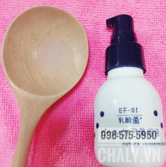 Cận cảnh texture như nước của tinh chất tẩy da chết Nhật Bản Cutura Peel Care 50ml