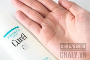 Curel Intensive Moisture Lotion I có thành phần lành tính tuyệt đối, lỏng mịn thấm nhanh và phục hồi làn da hiệu quả