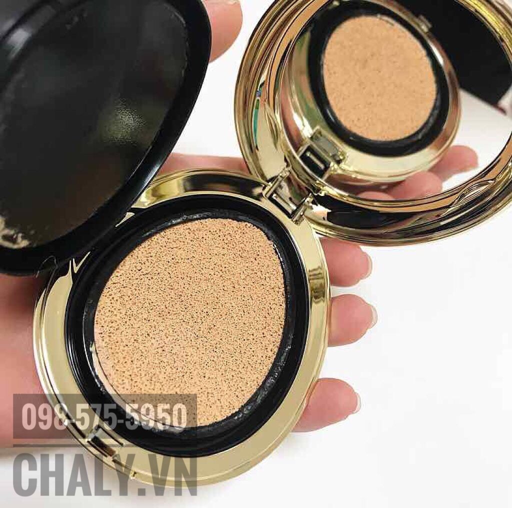 Phấn nước ion de cushion review: Hộp phấn hình quả trứng thiết kế hết sức dễ thương. Hiệu quả che phủ, làm căng mịn da thì khỏi nói. Ăn gian hẳn 5 tuổi