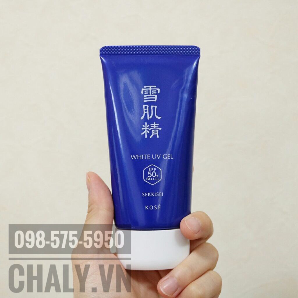 Tuýp kem chống nắng kose sun protect essence gel là phát hiện lớn nhất hè này của mình. Quá ưng luôn