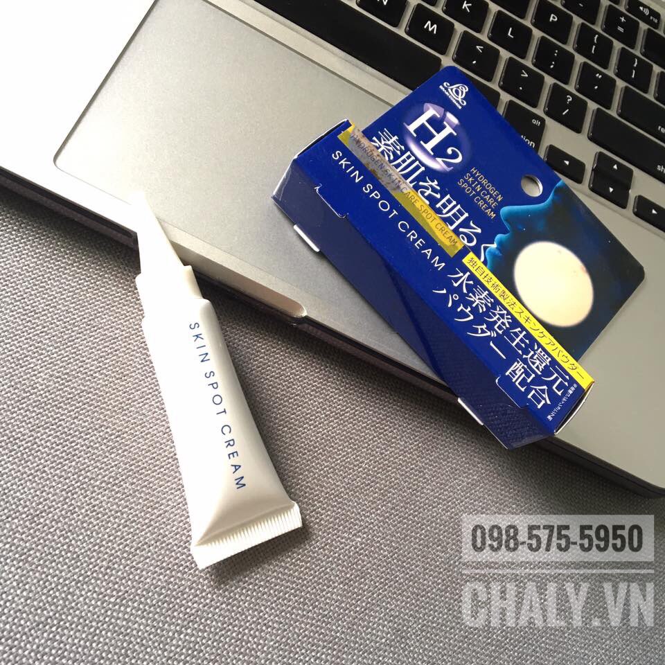 Review kem trị nám h2 có tốt không? Dùng cực kỳ ổn, chỗ da nám sạm nhẹ của mình bay biến sau 1 tháng. Giờ mình dùng đều luôn, da sáng trong mịn rất thích