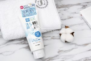 Tuýp sữa rửa mặt Hada Labo được đánh giá cao nhờ hiệu quả tuyệt vời mà giá thành lại cực kỳ sinh viên