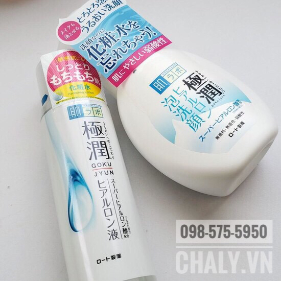 Review sữa rửa mặt hada labo nội địa nhật: tuy bảo là cấp ẩm nhiều nhưng càng dùng da càng mịn và càng ít lên mụn