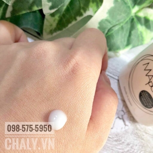 Chất kem Maputi Nhật lỏng mịn như sữa, thẩm thấu nhanh, không bí rích