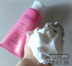 Tuýp sữa rửa mặt của Nhật Shiseido Senka Perfect Whip collagen in 120g nhận mưa review cực cao tại Cosme Nhật, là sữa rửa mặt chống lão hoá ngon bổ rẻ số 1 ở Nhật