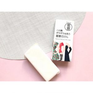 Xà phòng Natural Baking Soda Soap cũng là dòng trị viêm lỗ chân lông phổ biến tuy nhiên hiệu quả điều trị không thực sự cao