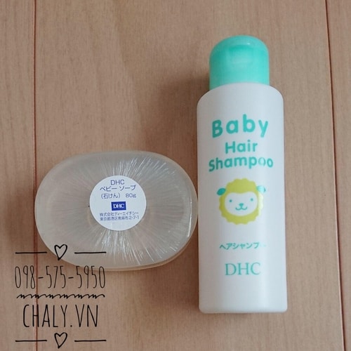 Chai dầu gội trẻ em DHC baby shampoo có texture trong suốt, tạo bọt tốt, công nghệ khử bọt nhanh đảm bảo không sót dầu gội trên da đầu gây dị ứng, khó chịu cho bé yêu của bạn