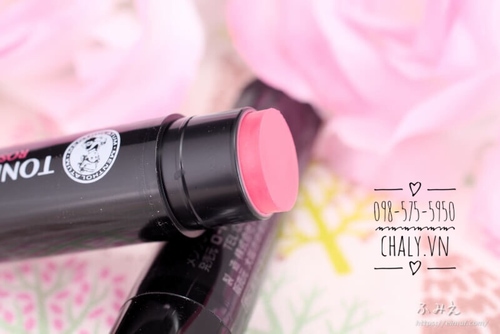 Cận cảnh màu hồng đào sexy quyến rũ của em son môi Rohto Water Lip Tone Up Rose Pink Nhật đây nhá chị em