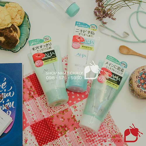 Gel tẩy trang rửa mặt AHA Gel Cleansing của Nhật 8 năm liền là sản phẩm tẩy trang đa năng bán chạy nhất của mỹ phẩm BCL, thành phần không cồn dịu nhẹ