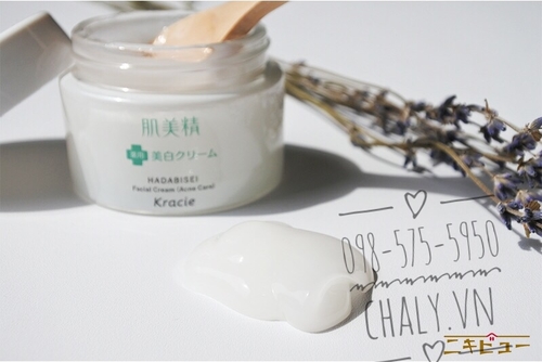 Kem dưỡng Kracie Hadabisei acne care facial cream 50g của Nhật là hũ kem dưỡng da đa năng, vừa trị mụn, trị thâm lại dưỡng trắng, chống lão hoá cực hot
