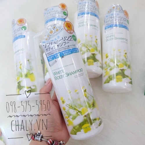 Manis white body shampoo được review cao tại Nhật với hơn 5 điểm trên Cosme Japan