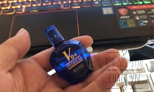 Tuy có giá đắt hơn thuốc nhỏ mắt nhật bản khác khá nhiều nhưng v rohto màu xanh thực sự đáng tiền. Mắt càng lão hoá, càng lớn tuổi thì càng cần đầu tư bảo vệ