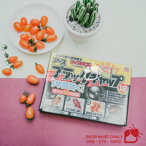 Mỗi hộp thuốc diệt gián Black Cap có 12 viên, dùng trong suốt 1 năm, được review rất cao tại Nhật