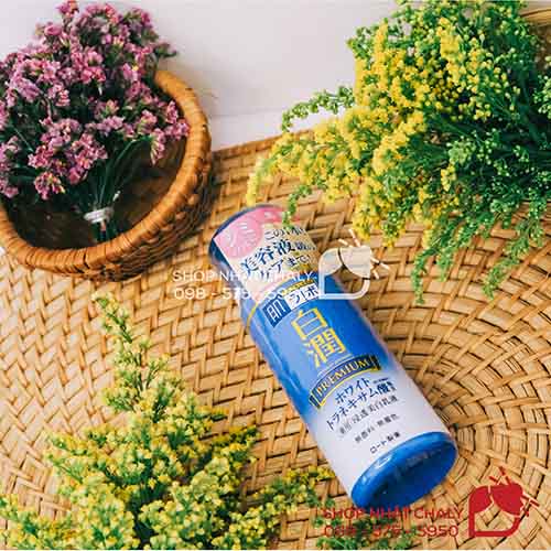 Sua duong trang da Hada Labo Nhat Shirojyun Premium Whitening Emulsion 08